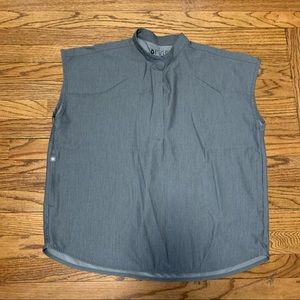 Figs Women’s Rafaela Oversized Scrub Top Graphite